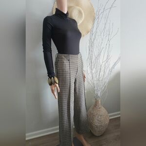 Lyssé Beige Plaid Cropped Long Pants